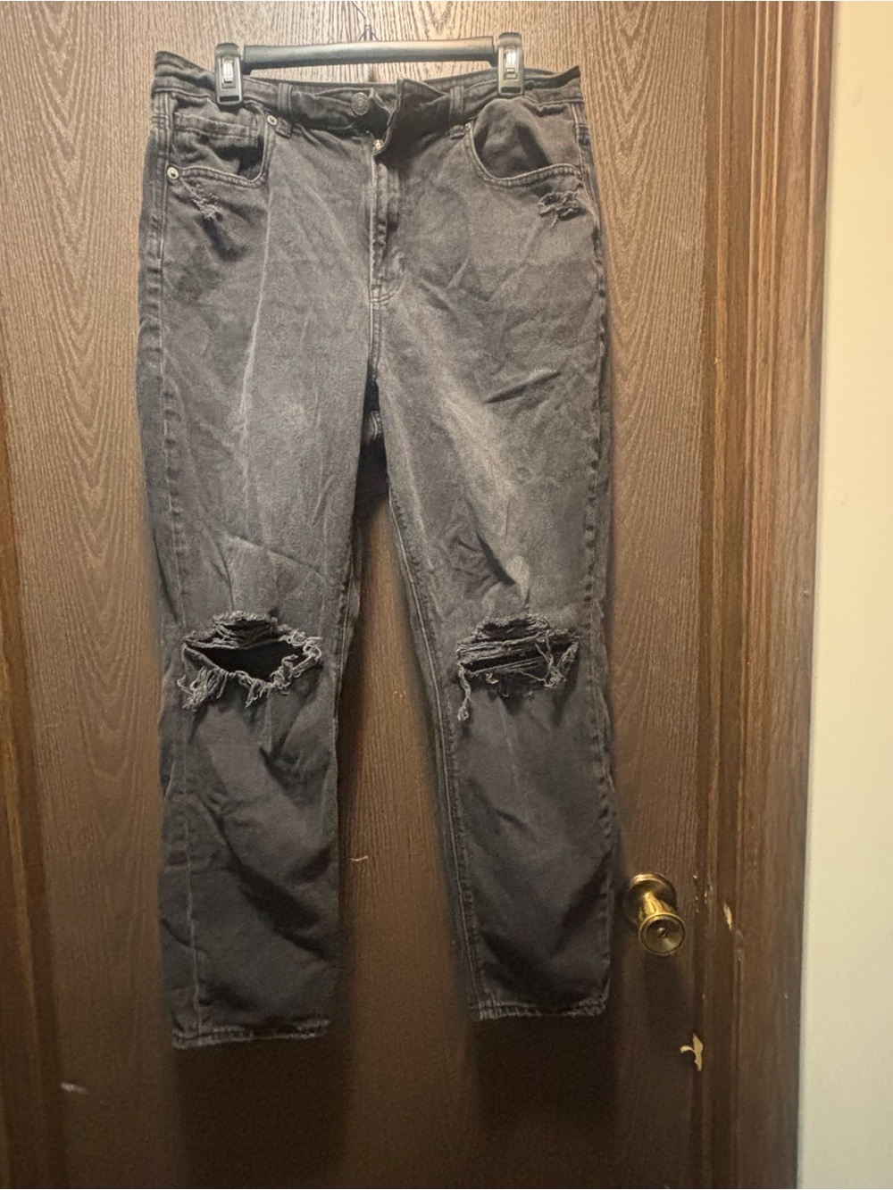 American Eagle Outfitters Black Distressed Boyfriend Jeans